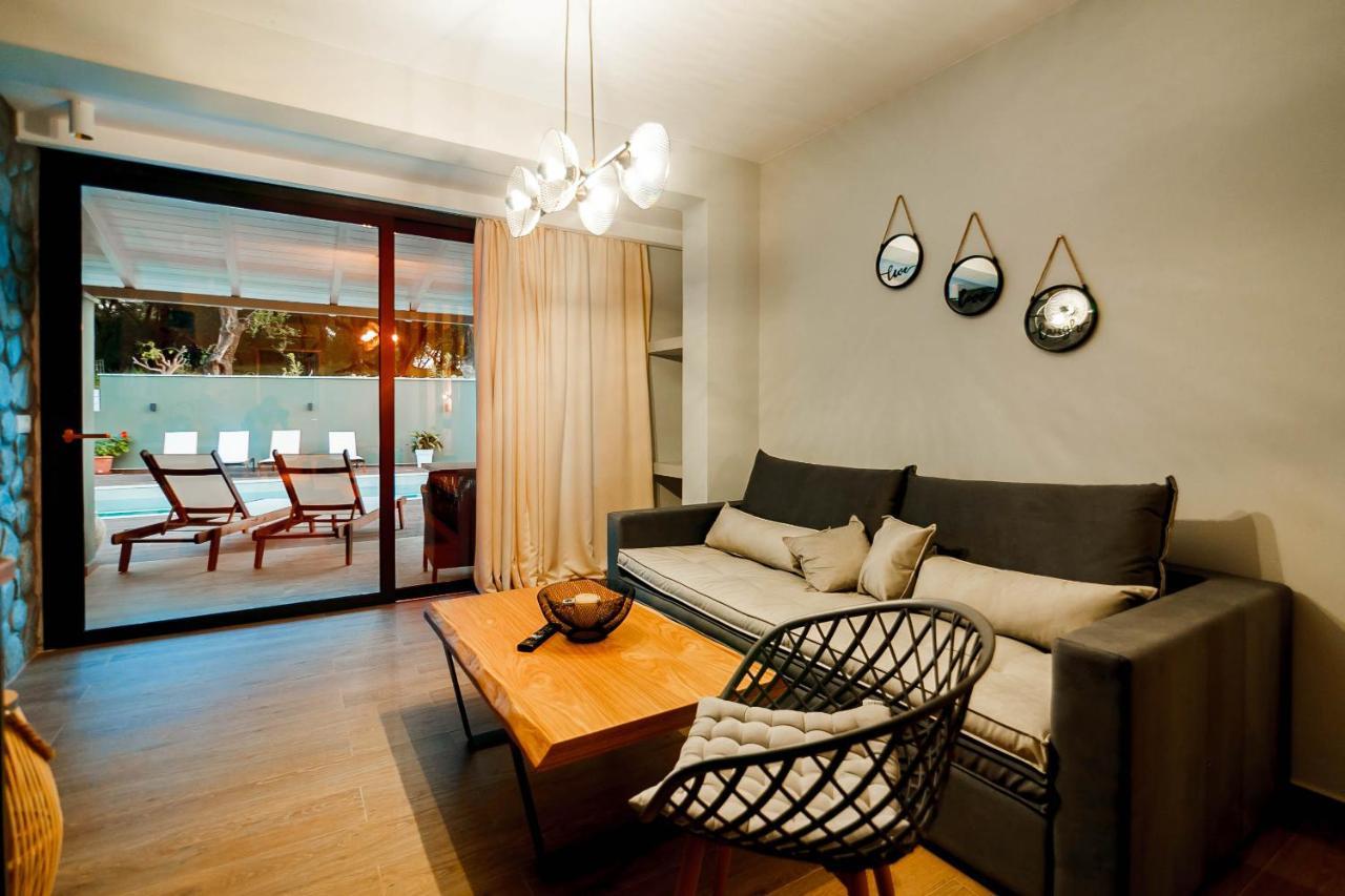 Olia Suites Parga Extérieur photo